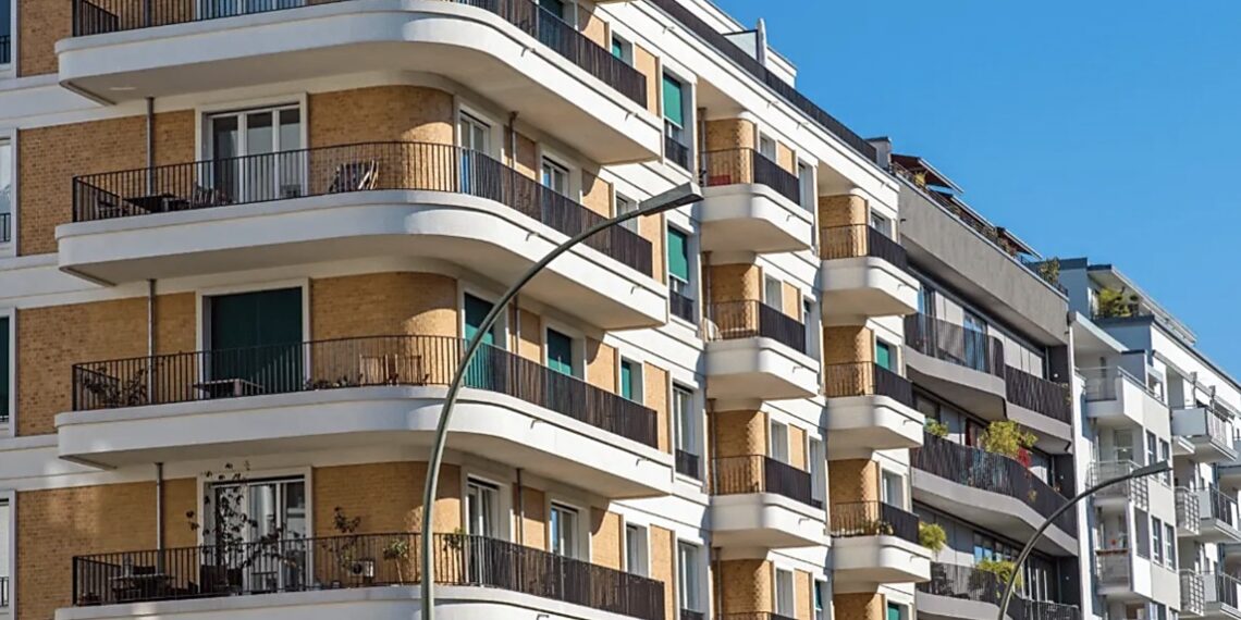 Ev Fiyatları Gerçekten Artıyor Mu?